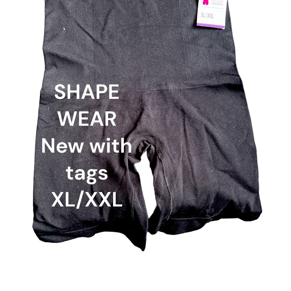 ❤️❤️Wow!! Black high waisted shapewear. New with tags. Great bargain❤️❤️